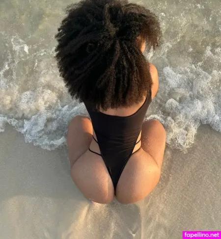 Madamxunique OnlyFans Thumbnail #rIbD7OFp9E