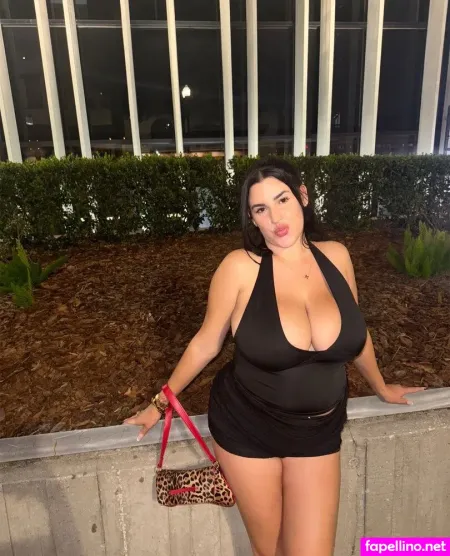 Maddie Elizabeth OnlyFans Thumbnail #yn8yG45YG2