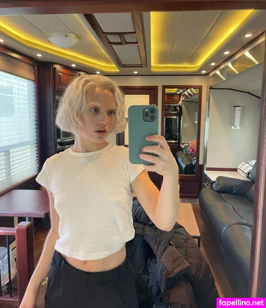 Maddie Hasson, maddiehassonofficial Nude Leaked OnlyFans Photo #39ZM22TRw3