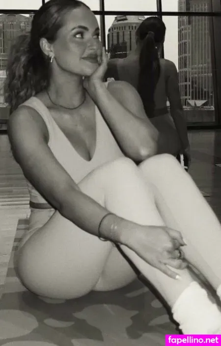 Maddie Perry OnlyFans Thumbnail #OBM4DSyirq