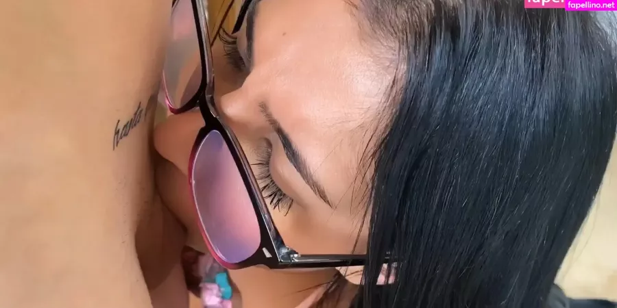 Maddiekinky OnlyFans Thumbnail #LKPORyFhSq