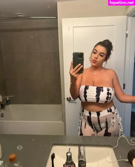 Maddielovezyou2333 OnlyFans Thumbnail #SFIpsXcB7O