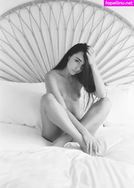 Maddieneville OnlyFans Thumbnail #TamMJ6dU6w