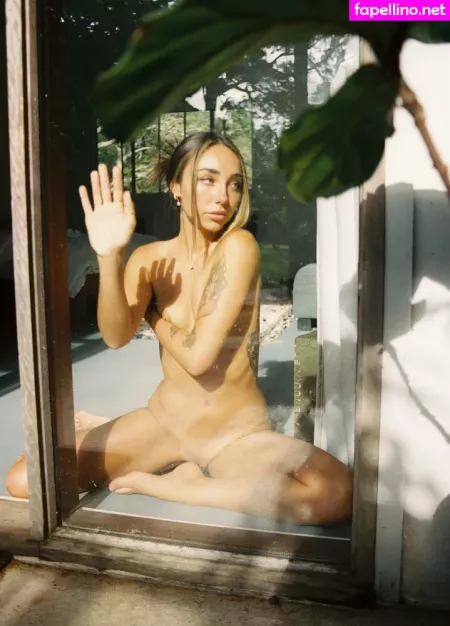 Maddieneville OnlyFans Thumbnail #c3Nv7u02NE