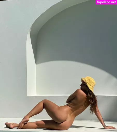 Maddienevillefree OnlyFans Thumbnail #6gukYepJeN
