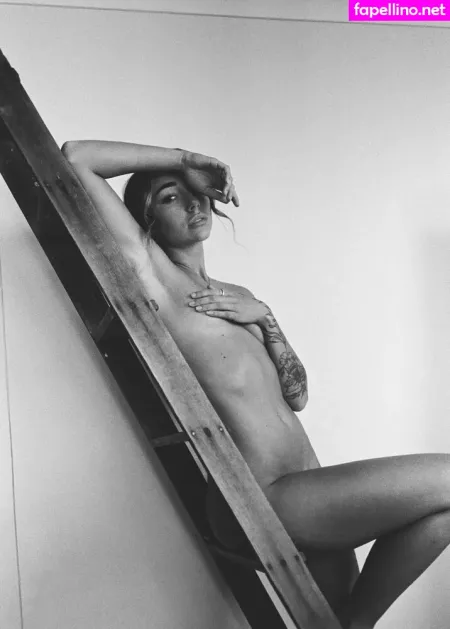 Maddienevillefree OnlyFans Thumbnail #IbkUUAgeq6