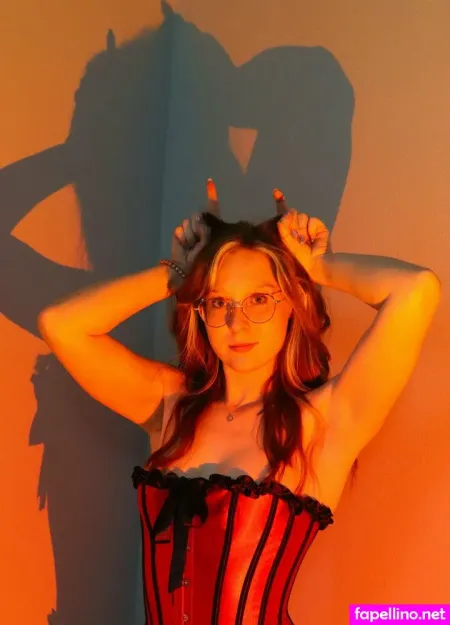 Maddikitti OnlyFans Thumbnail #o3yHfylJeM