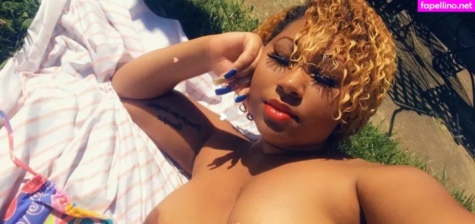 Maddithebaddi OnlyFans Thumbnail #R9cHcgXqN3