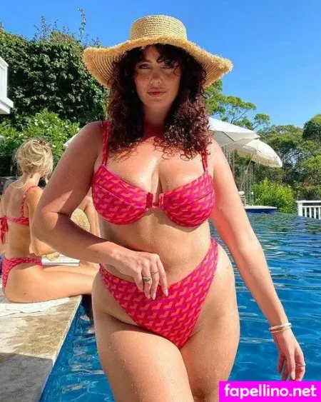 Maddy Barker OnlyFans Thumbnail #UtjpczbV92