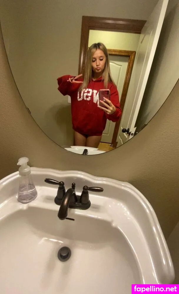 maddyknight, maddyknight1, maddyknightt1 Nude Leaked OnlyFans Photo #438XnPqxEu