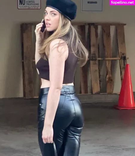 Madeleine Byrne OnlyFans Thumbnail #CRWxhXwuxD