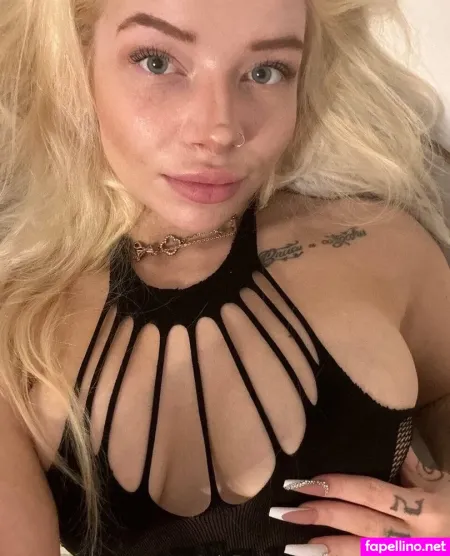 Madeleine Smdt OnlyFans Thumbnail #RIjHIK1ZvA