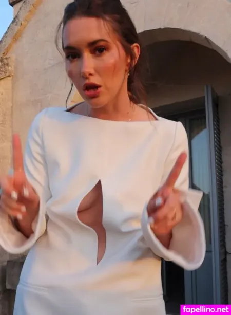 Madeleinecwhite OnlyFans Thumbnail #PuiX7D9CjR