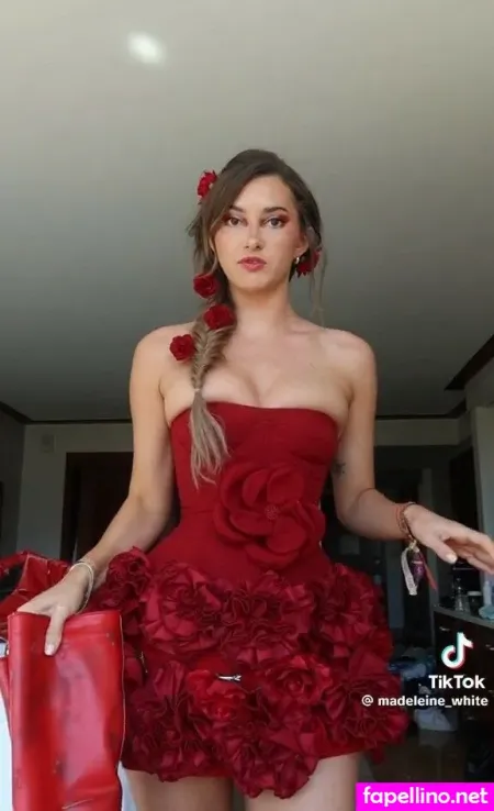Madeleinecwhite OnlyFans Thumbnail #cPablUMJGE