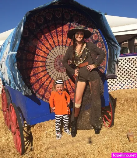 Madeline Carroll OnlyFans Thumbnail #D14JrU1rYT