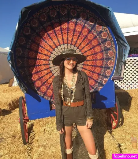 Madeline Carroll OnlyFans Thumbnail #ZH8ItmGUvJ