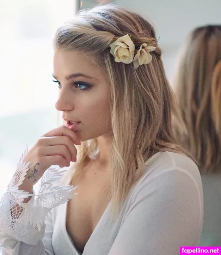 Madeline Keating OnlyFans Thumbnail #1N7f1B8jnS