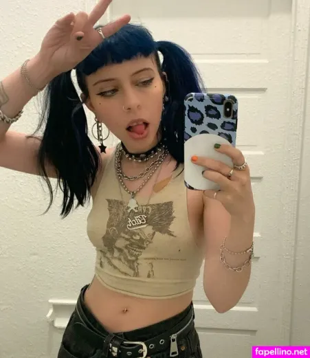 Madeline Pendelton OnlyFans Thumbnail #6P7EspR744