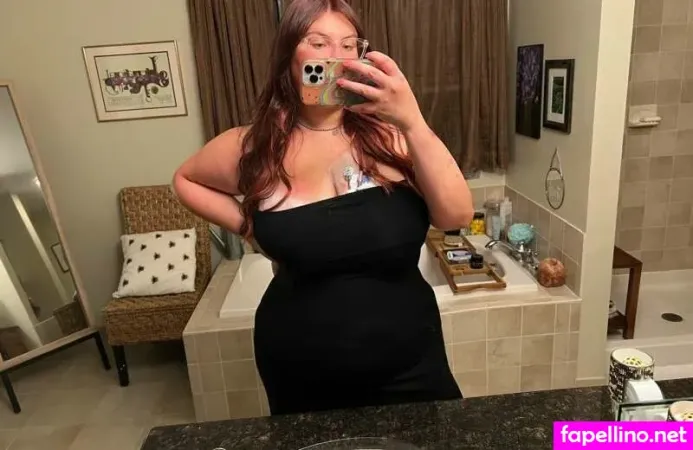 Madeline Van Aken OnlyFans Thumbnail #D67oI1U3gx