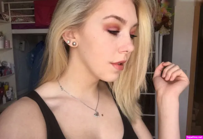 Madelinebiene OnlyFans Thumbnail #7b2lRSBIuT