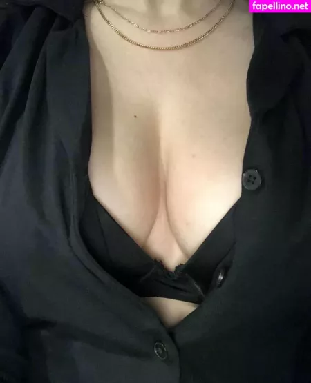 Madelinelaw OnlyFans Thumbnail #wHW7uJOLrZ