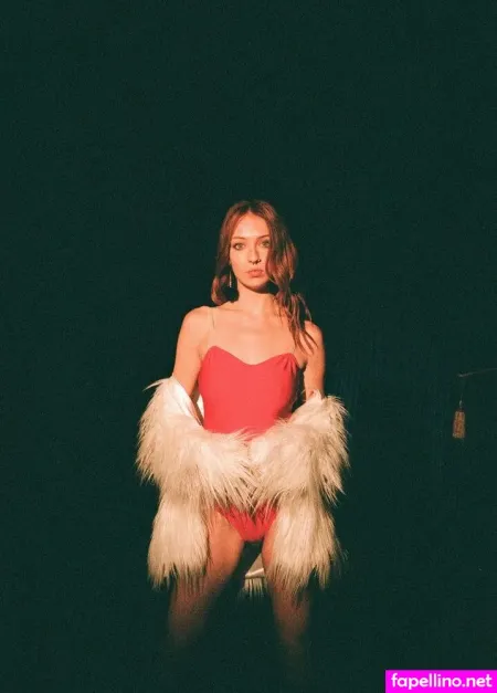 Madelinepisces OnlyFans Thumbnail #poshmdZLtd