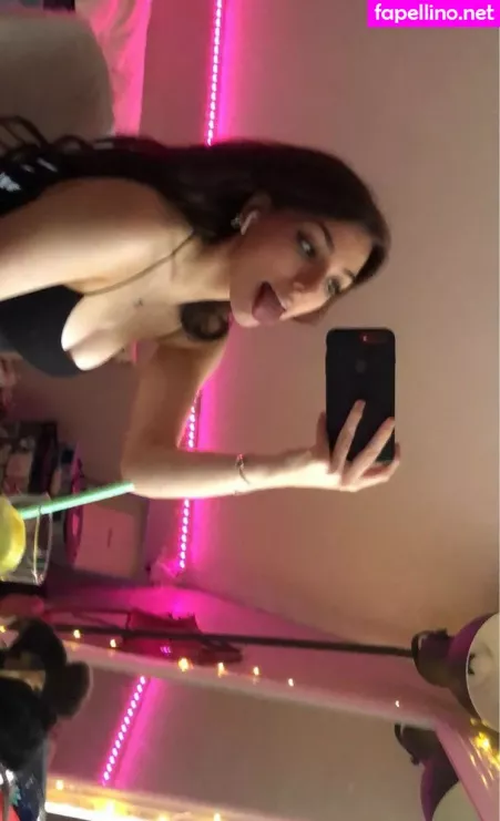 Madelinolivia OnlyFans Thumbnail #JdvDZ4XmrK