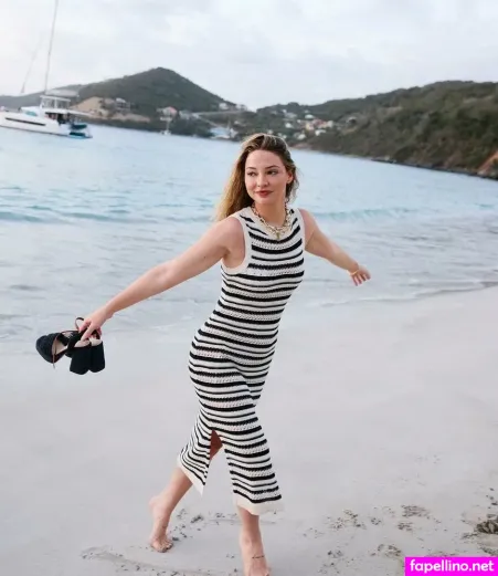 Madelyn Cline Feet OnlyFans Thumbnail #yxXEOX5cKq