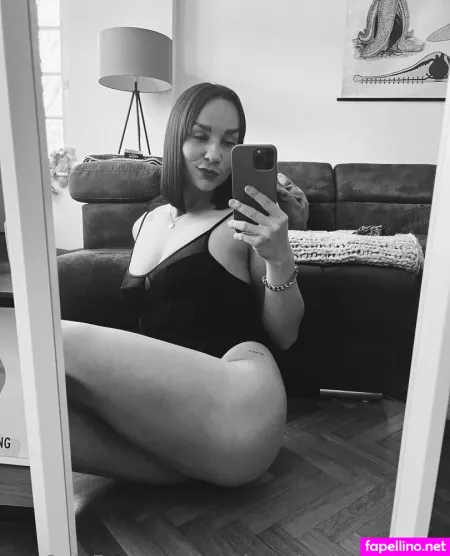 Mademoiselle Michele OnlyFans Thumbnail #ndVlI5ioMv