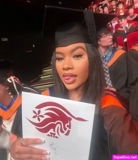 Madi G OnlyFans Thumbnail #Um2sEwRoox