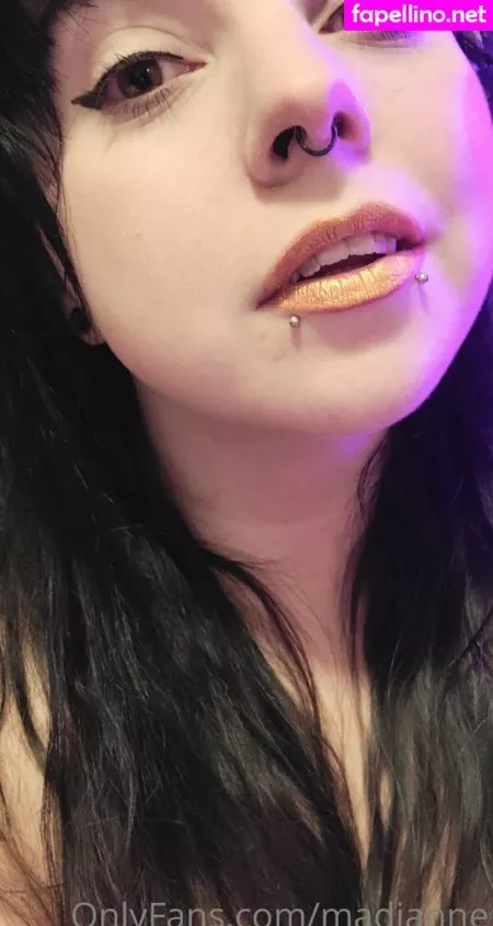Madianne OnlyFans Thumbnail #t3XnXIE9GV