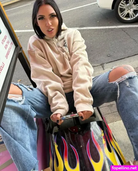 Madikhalifaa Main Profile Photo