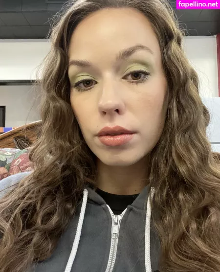 Madimeadows OnlyFans Thumbnail #f3Q9qsBNZl