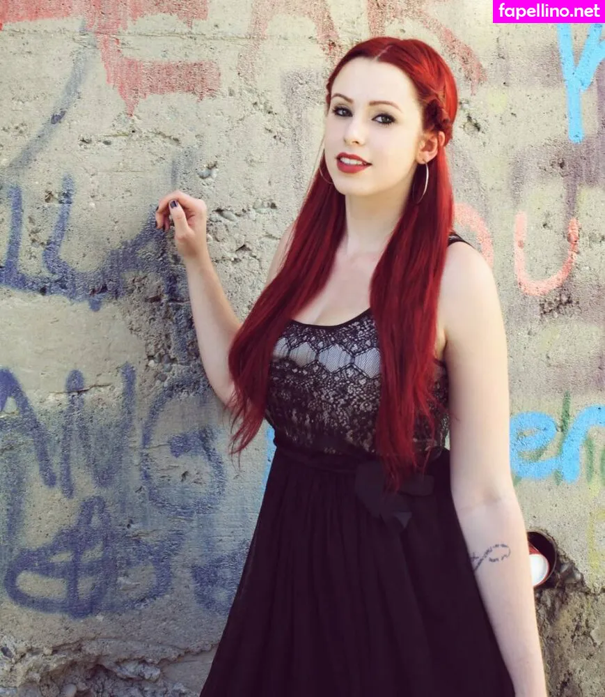 miss_littlered_, misslittlered Nude Leaked OnlyFans Photo #TrrqdZTV1T