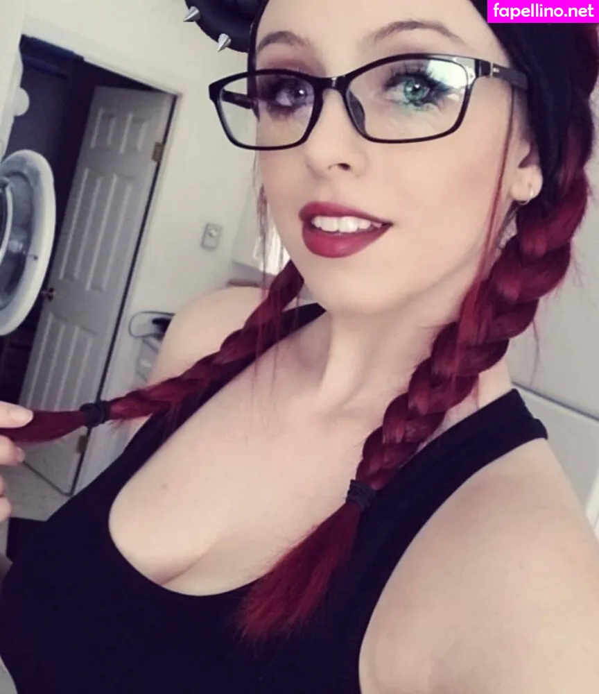 miss_littlered_, misslittlered Nude Leaked OnlyFans Photo #knlLAIjYbN