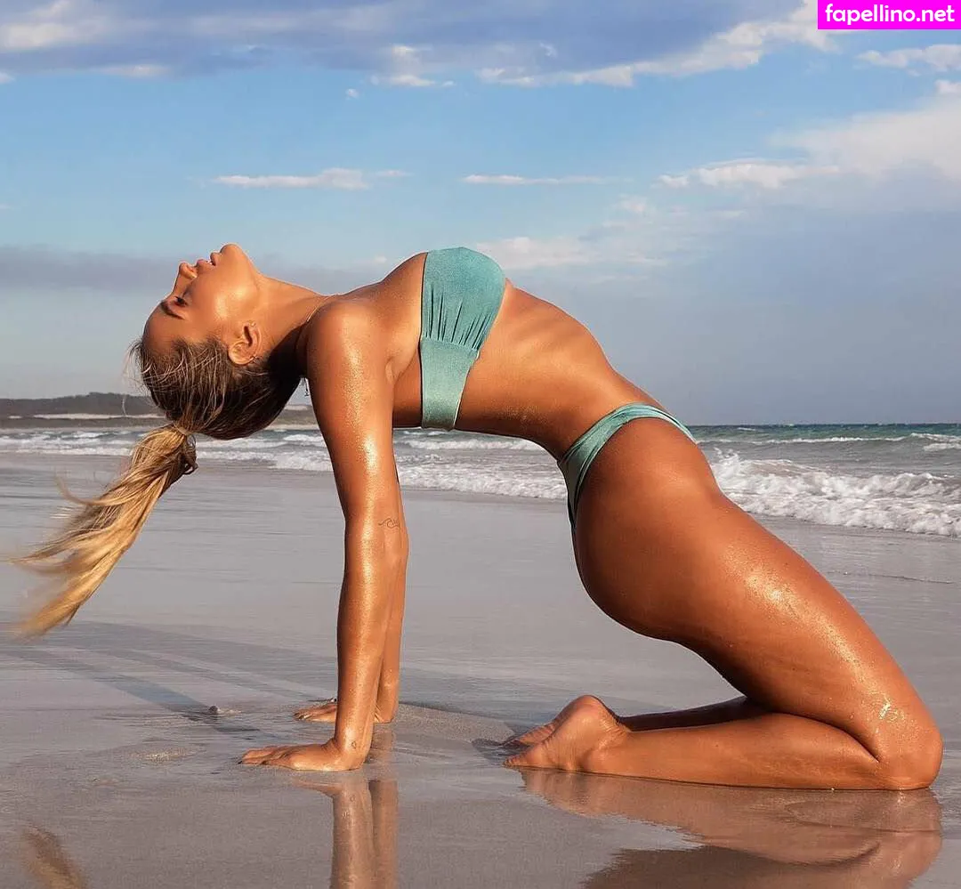 madi_edwards Nude Leaked OnlyFans Photo #5cc2d3zAlL