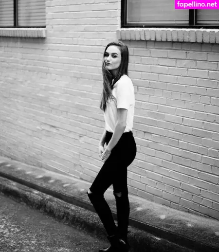Madison Lintz OnlyFans Thumbnail #l0HD8QxWGU