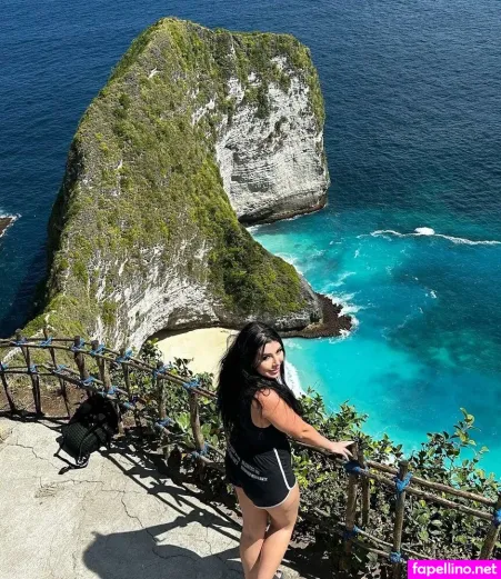 Madison Sinclair OnlyFans Thumbnail #TF9PRYbVtq