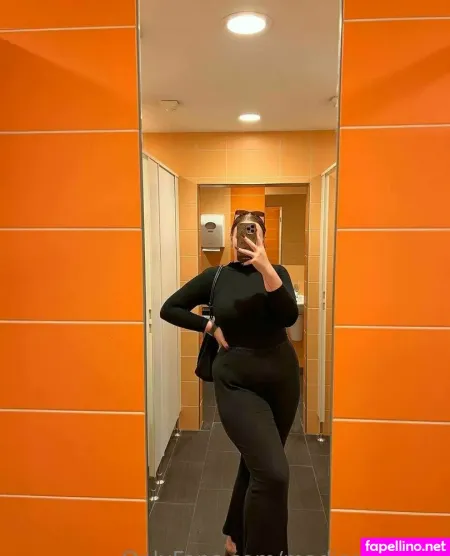 Madisonhobbs OnlyFans Thumbnail #IAS2kxaZ8p