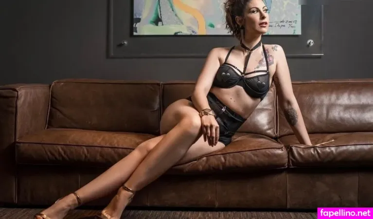Madita Van Huelsen OnlyFans Thumbnail #ck1VpfAtTa