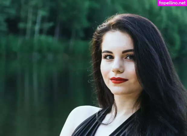 Madlen Brandao OnlyFans Thumbnail #Jgva1l2SZI