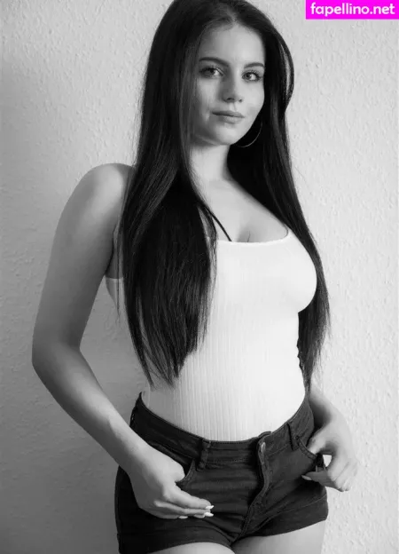 Madlen Brandao OnlyFans Thumbnail #mBkpVN8YEt