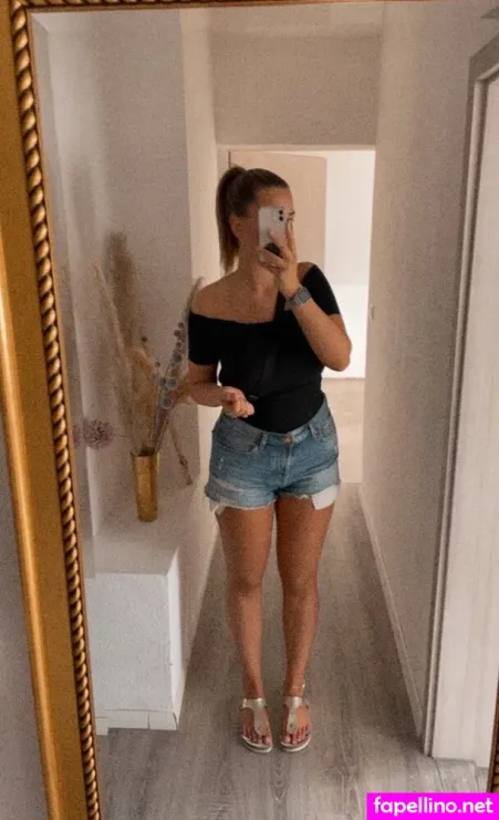 Madlen Inselmann OnlyFans Thumbnail #FS7vrxQGwm