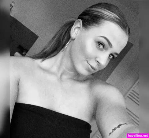 Madlen Inselmann OnlyFans Thumbnail #WuLPacghaf