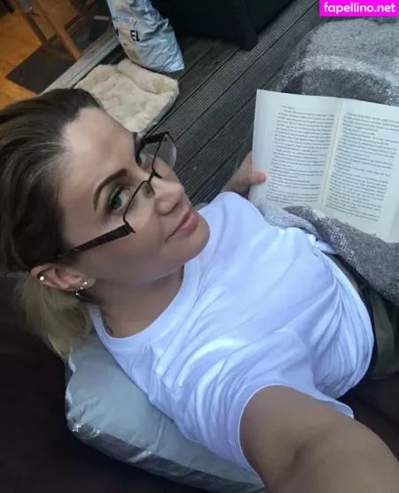 Madlinmoonxxx OnlyFans Thumbnail #qux1TBNifo