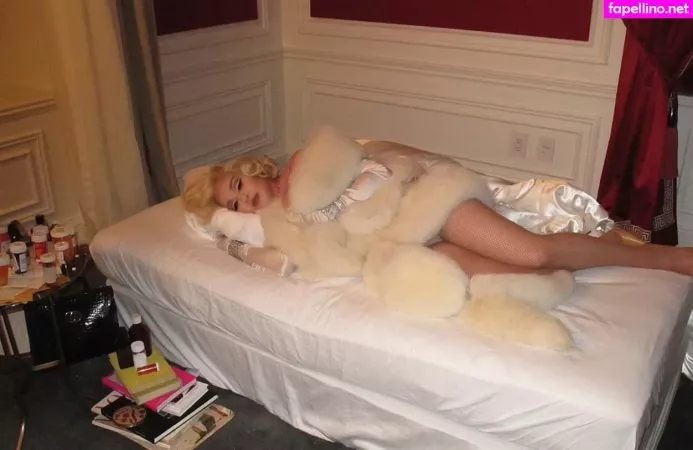 Madonna OnlyFans Thumbnail #BZE04WUHRH