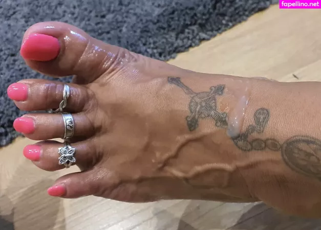 Madsoles 1 OnlyFans Thumbnail #3AtjYUjAgt