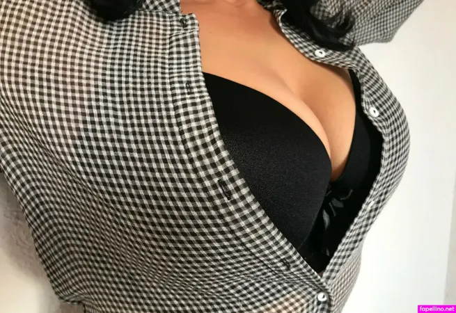 Madurachichona OnlyFans Thumbnail #7owxwGwrZS