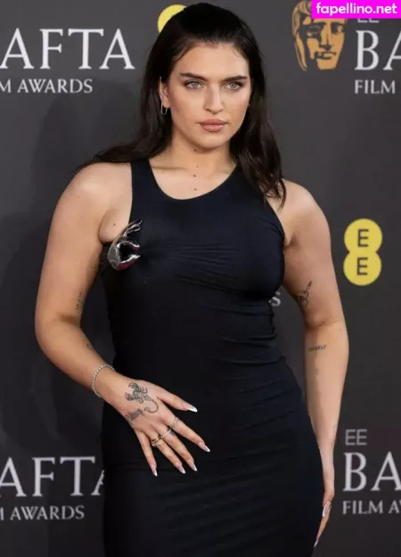 Mae Muller OnlyFans Thumbnail #5GjQ8NuHbe