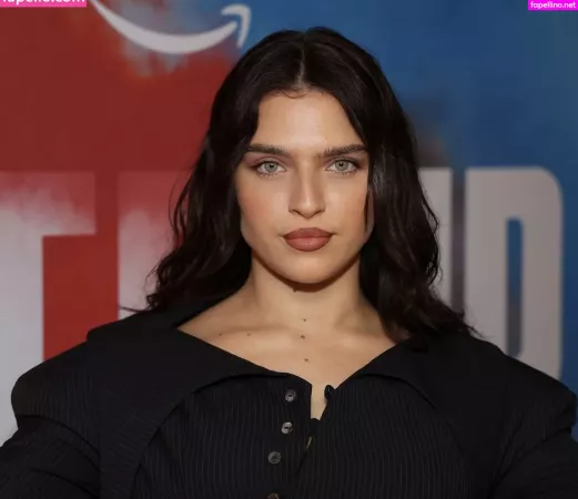 Mae Muller OnlyFans Thumbnail #5x7014qirT